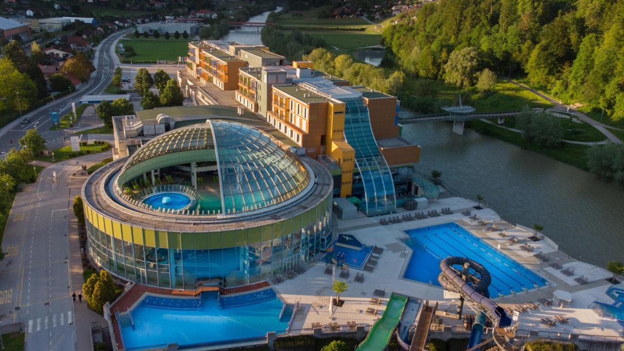 Hotel Thermana Park Lasko**** Superior Esterno foto