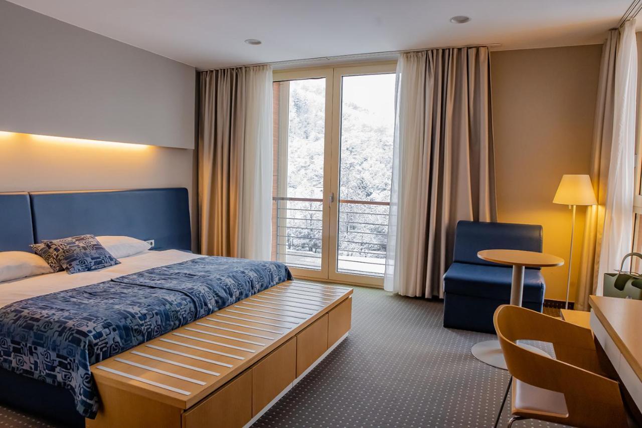 Hotel Thermana Park Lasko**** Superior Esterno foto