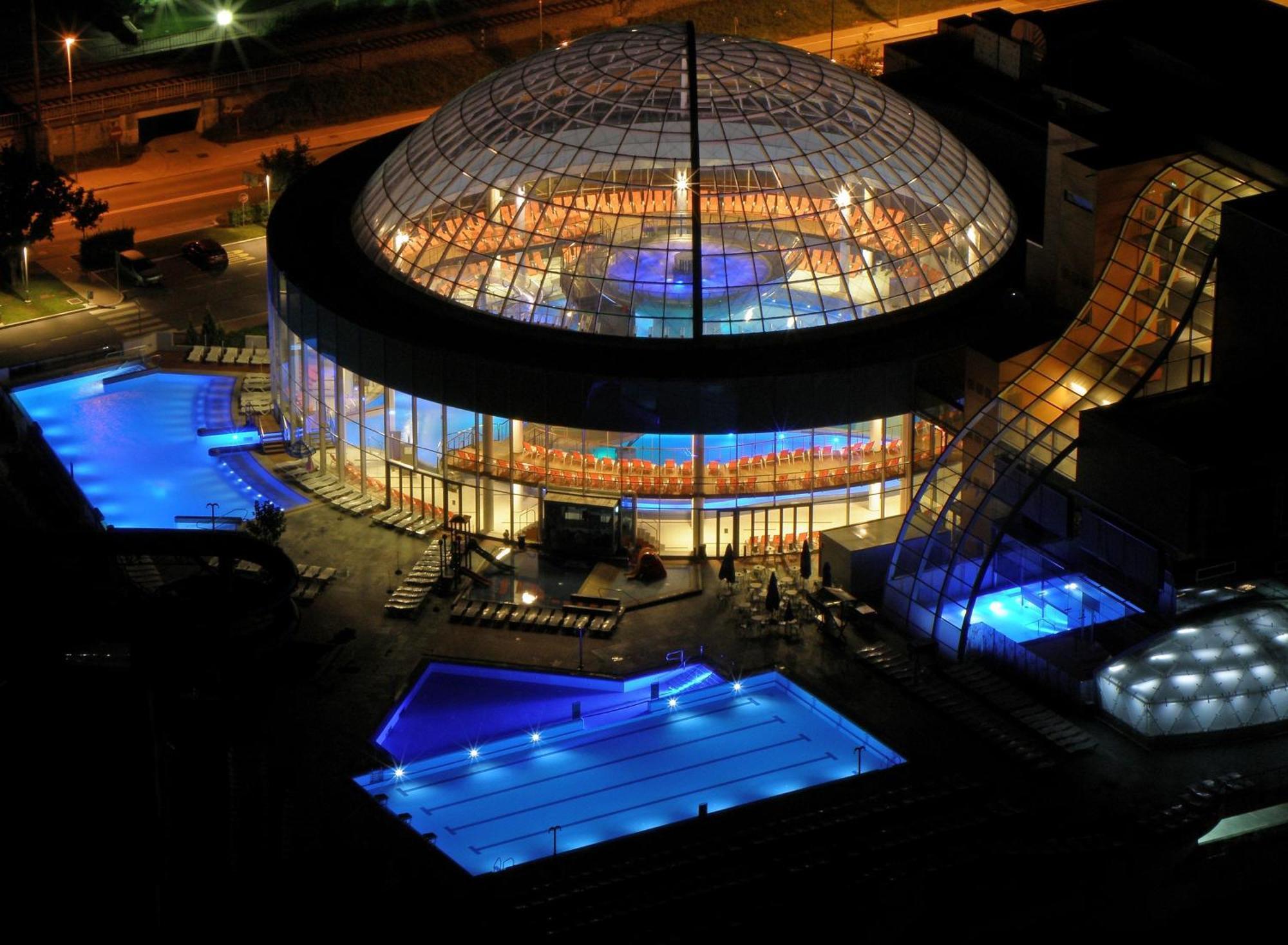 Hotel Thermana Park Lasko**** Superior Esterno foto