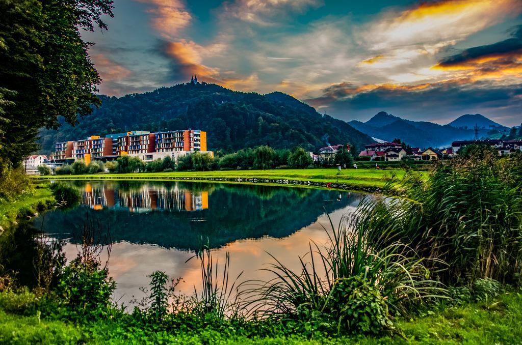 Hotel Thermana Park Lasko**** Superior Esterno foto