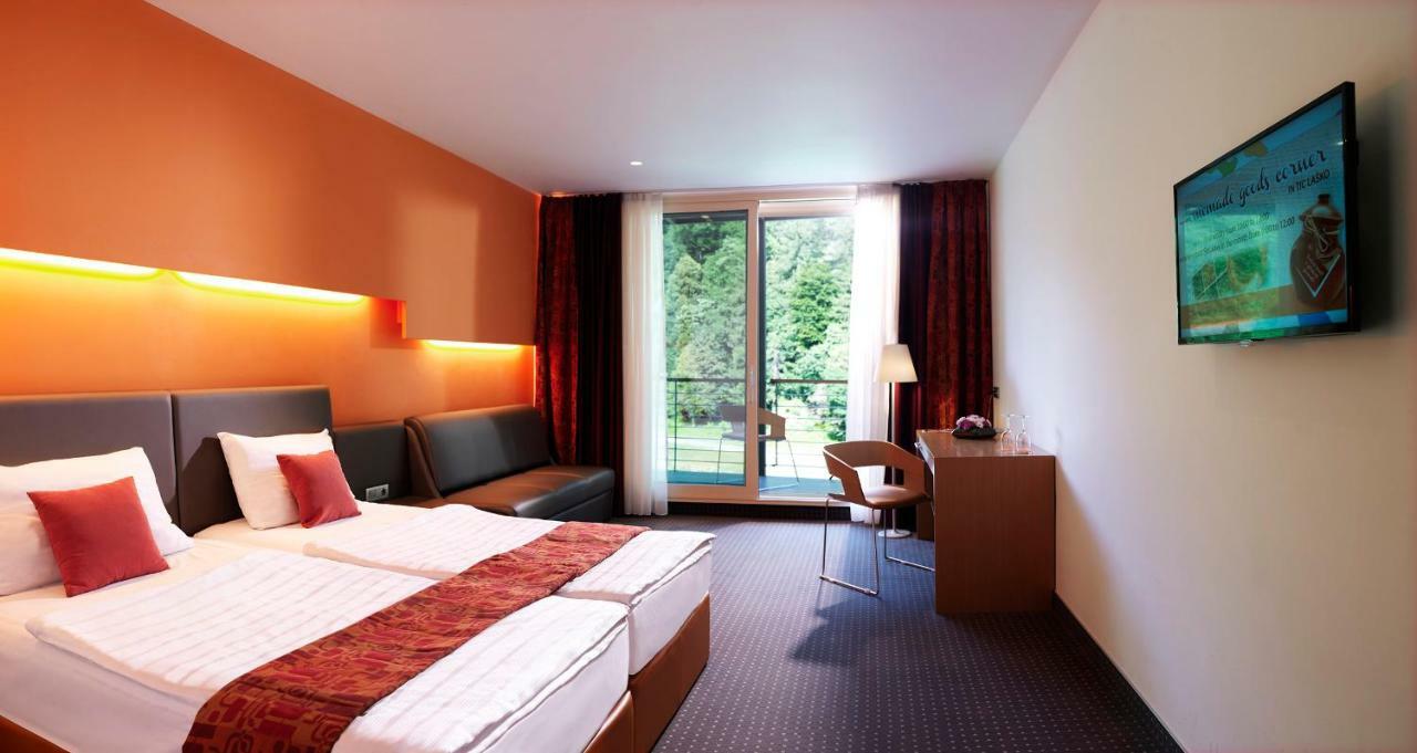 Hotel Thermana Park Lasko**** Superior Esterno foto