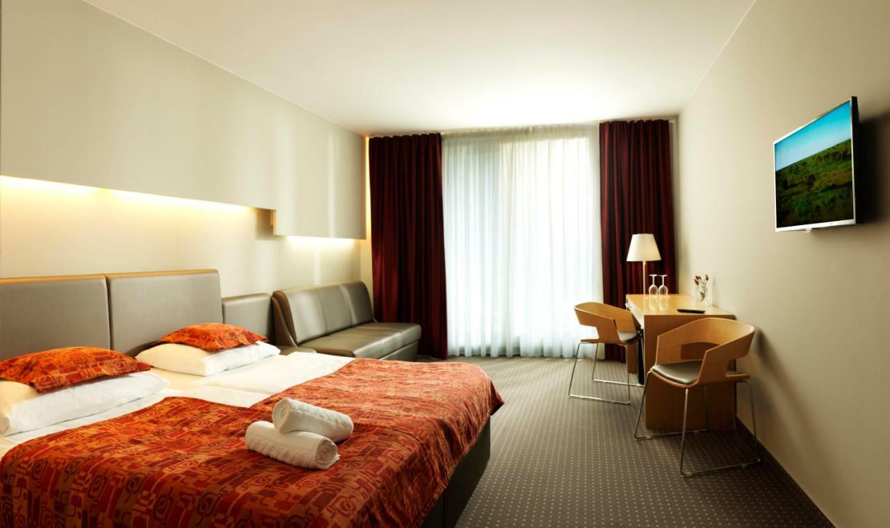 Hotel Thermana Park Lasko**** Superior Esterno foto